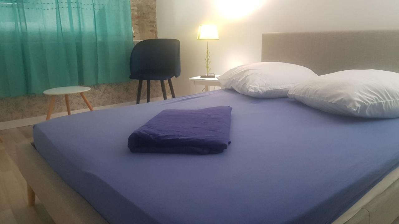Tournus Castrum Romain- Loft 90M2 - 3 Etoiles - Petit Box Velo - 5Mn Autoroute 외부 사진